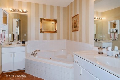 3947 Garnette Ct unit 2, Naperville, IL 60564 - photo 7