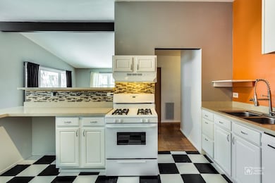 3409 Wilke Rd, Rolling Meadows, IL 60008 - photo 6