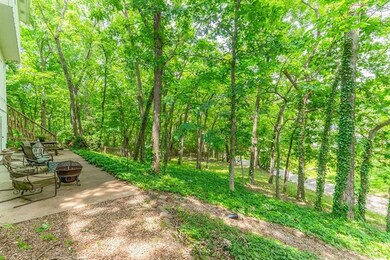 15609 Reeds St, Overland Park, KS 66223 - photo 2