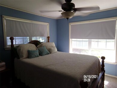 1211 Briarwood Dr, Cleburne, TX 76033 - photo 3