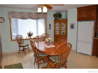 827 Niagara Pkwy, North Tonawanda, NY 14120 - photo 7