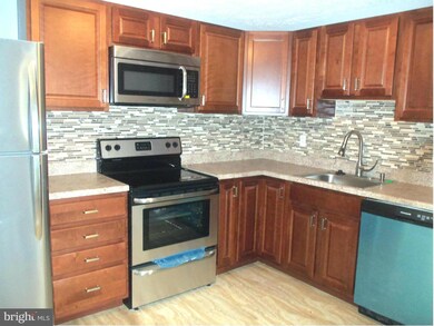 4402 Hallfield Manor Dr, Nottingham, MD 21236 - photo 6