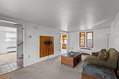 636 Constitution Cir, Clairton, PA 15025 - photo 2