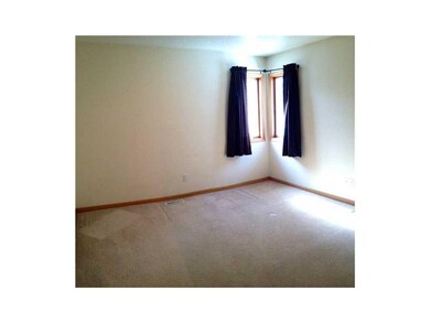Bedroom. Spacious Bedroom & Closet