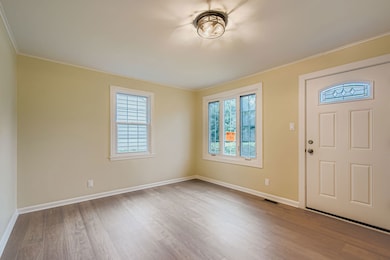 14827 Kenneth Ave, Midlothian, IL 60445 - photo 3