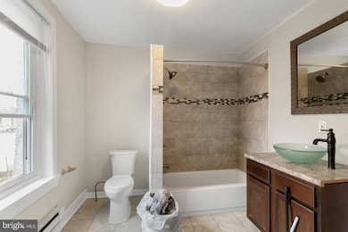 1707 W Oxford St unit D, Philadelphia, PA 19121 - photo 5