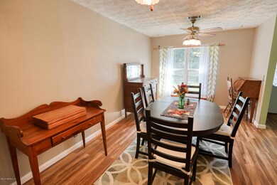 4066 Inglewood Dr, Middleburg, FL 32068 - photo 6