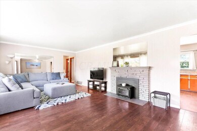 07-Living Area