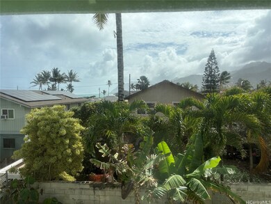 54-18 Haukoi Place unit Upstairs, Hauula, HI 96717 - photo 4