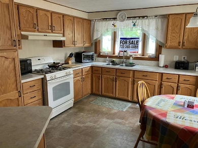 275 Pine View Way unit 88-275, Spotswood, NJ 08884 - photo 4