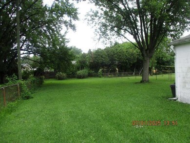 1382 Elmore backyard view 2