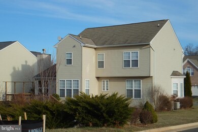 17657 Tedler Cir, Round Hill, VA 20141 - photo 2