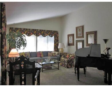 73 E Bel Air Rd, Cranston, RI 02920 - photo 4