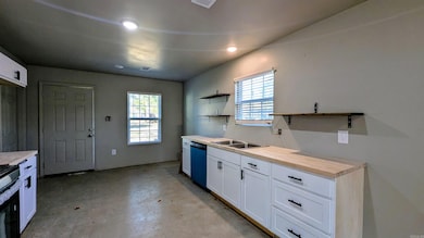 101 S Bernis St, Brookland, AR 72417 - photo 2