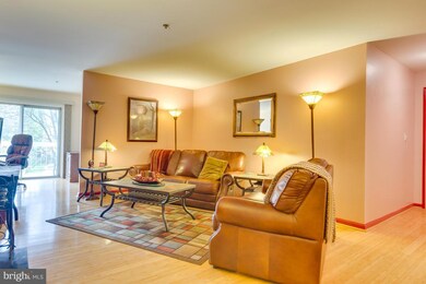 The Four Winds at Oakton unit 2-C4, Oakton, VA 22124 - photo 3