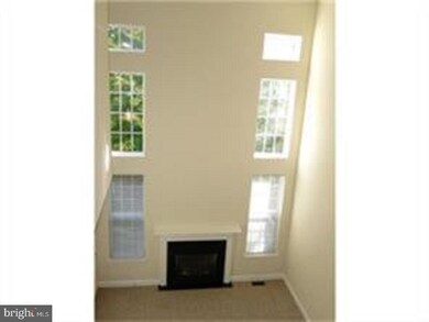 196 Chancellor Dr, Woodbury, NJ 08096 - photo 4