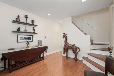 792_Hamlet_St_Columbus_13