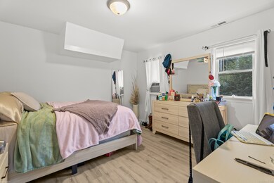 75 Midway Oval, Groton, CT 06340 - photo 5