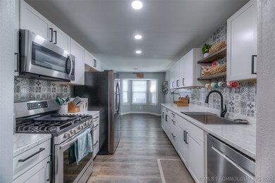 1305 W Durham St, Broken Arrow, OK 74011 - photo 4