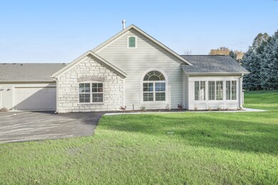 DNG 2621 BLUESTONE CIRCLE