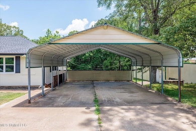 2215 Plum Point Rd, Pope, MS 38658 - photo 5