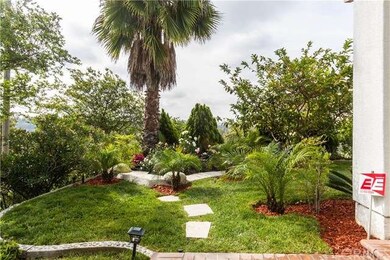 Front yard view 2