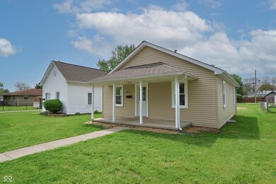 52 N Ross St, Columbus, IN 47201 - photo 2