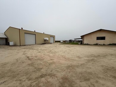 376 E Klepper Ave, Caruthers, CA 93609 - photo 3