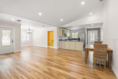 5015 Aragon Way S, Saint Petersburg, FL 33705 - photo 6