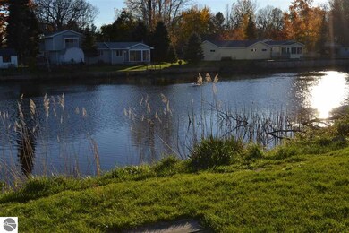 501 Ogemaw St, Oscoda, MI 48750 - photo 2