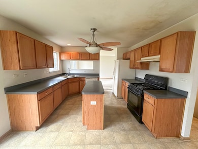 unlisted-address, Round Lake, IL 60073 - photo 5