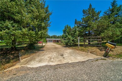 18307 Stevens Rd, Shawnee, OK 74801 - photo 2