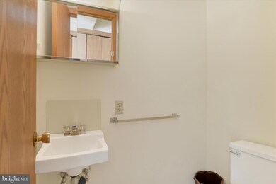 781 N Chestnut St, Palmyra, PA 17078 - photo 7