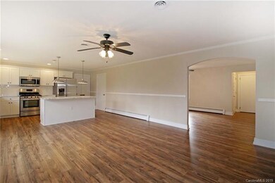 615 Greenway Dr, Statesville, NC 28677 - photo 4