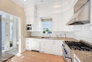 45 Orchard Place unit E, Greenwich, CT 06830 - photo 5