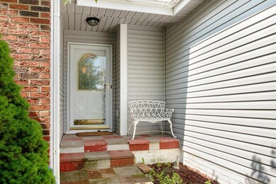 5611 Quinn Ct, Westerville, OH 43081 - photo 2