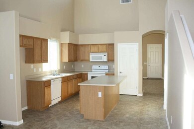 Large Bright Kitchen