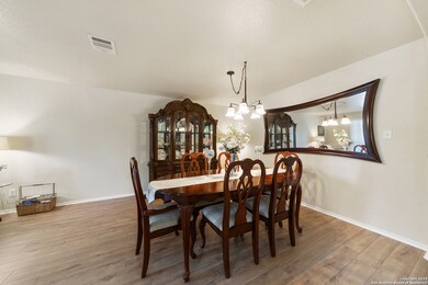 10115 Oak Saddle, San Antonio, TX 78254 - photo 3