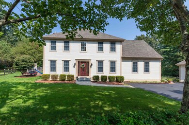 8 Canter Ct, Nashua, NH 03063 - photo 2