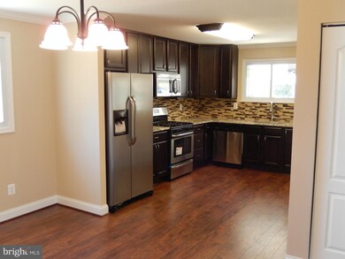 235 Glyndon Dr, Reisterstown, MD 21136 - photo 7