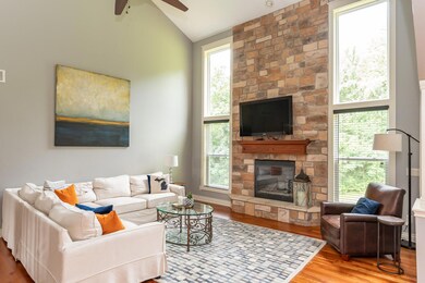 6670 Dustin Circle-8
