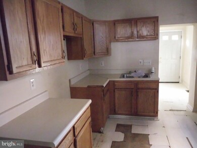 1537 S 10th St, Camden, NJ 08104 - photo 6