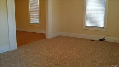 228 W Broad St, Statesville, NC 28677 - photo 3