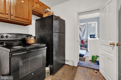 533 S 10th St, Reading, PA 19602 - photo 6