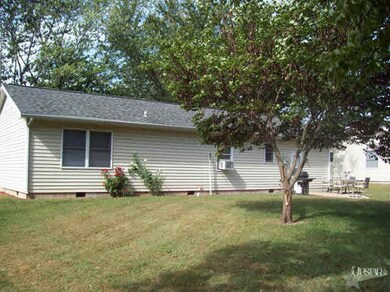 147 E Parkway Dr, Warren, IN 46792 - photo 5