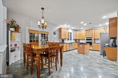 25432 Carrington Dr, Chantilly, VA 20152 - photo 7