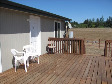 138 Marsyla Heights Dr, Winlock, WA 98596 - photo 2