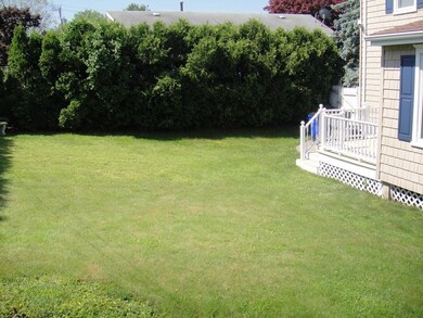 6 Guild St, Fall River, MA 02724 - photo 5