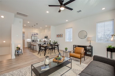 4332 Arlington St, Houston, TX 77022 - photo 7