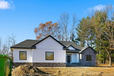 4050 Metamora Ridge Drive Ridge, Metamora Vlg, MI 48455 - photo 2